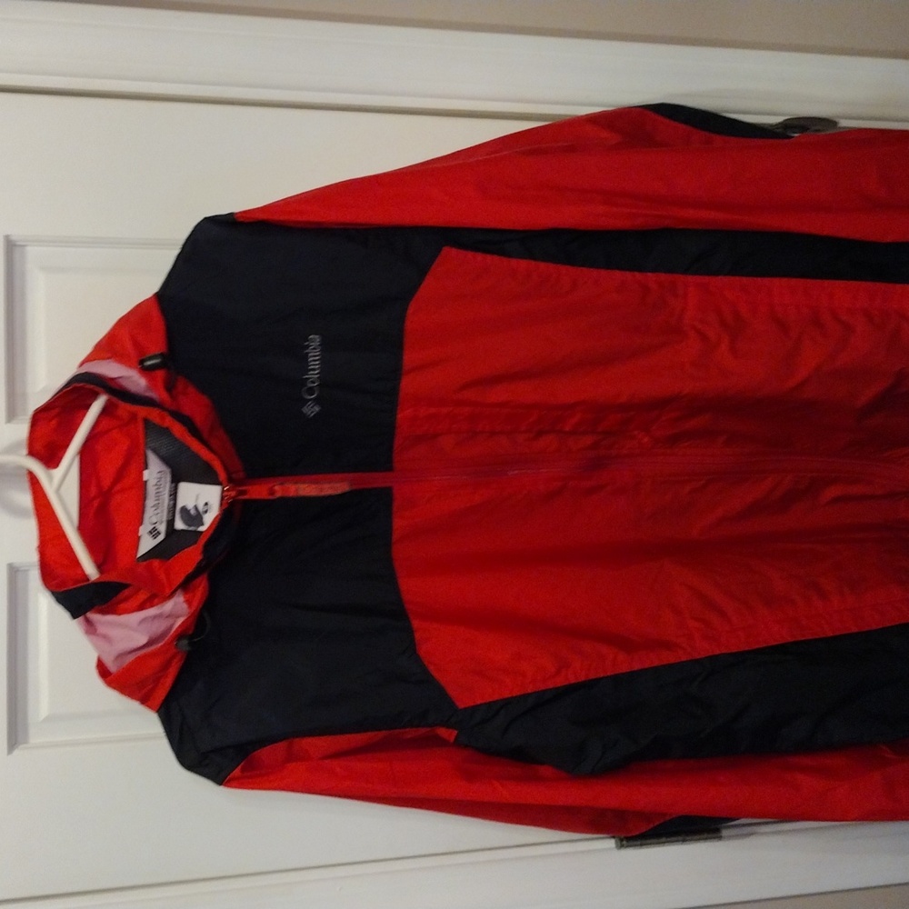 Columbia windbreaker jacket.